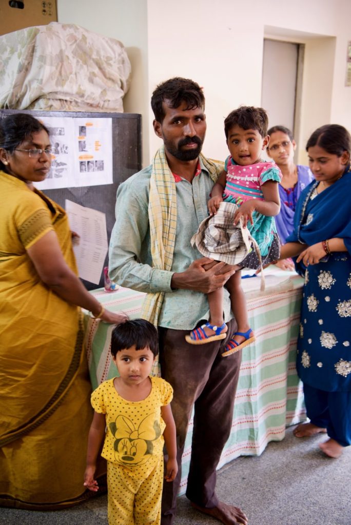 Migrant family in India