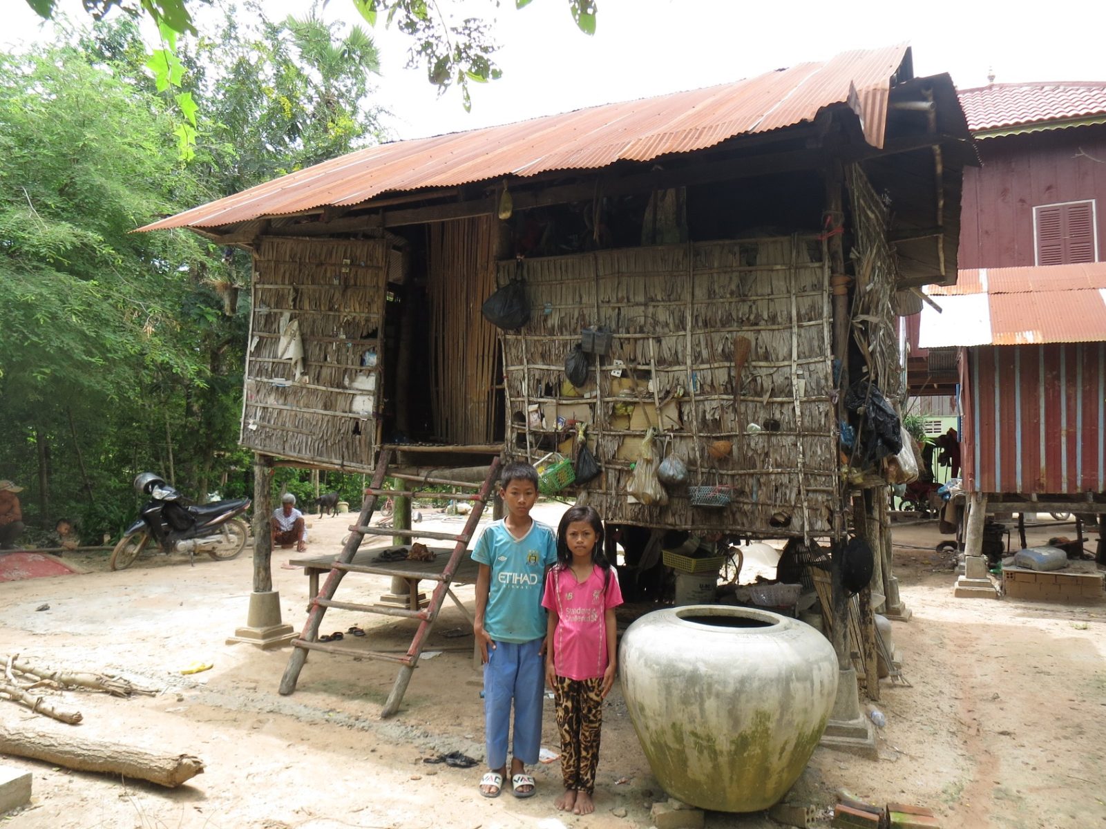 VeunSam Oun's Family – Before