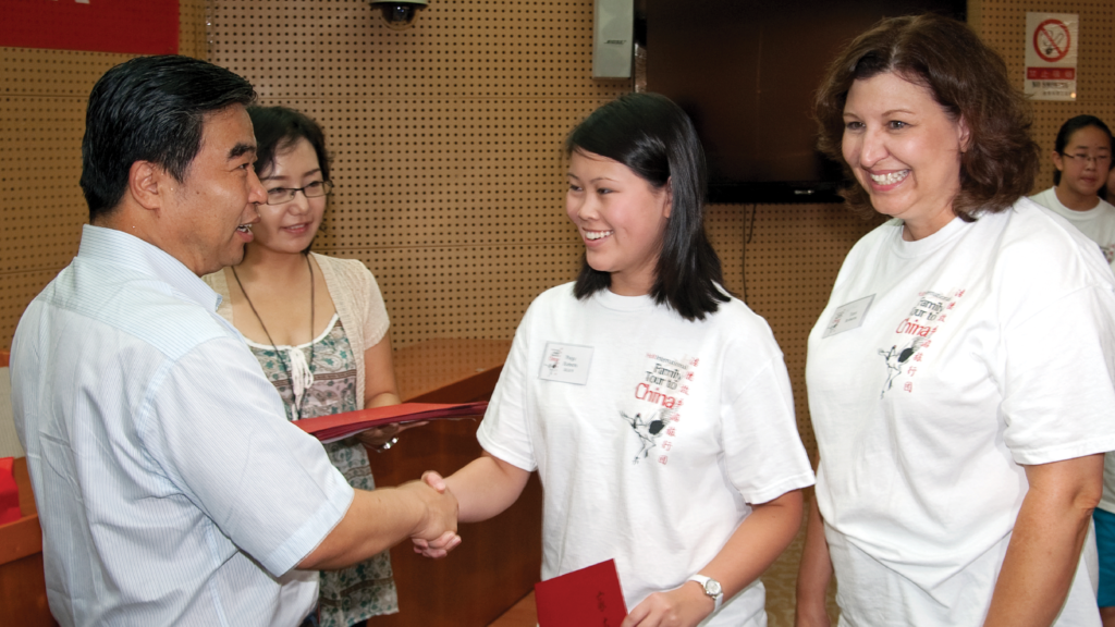 adoptee and mom on China heritage tour